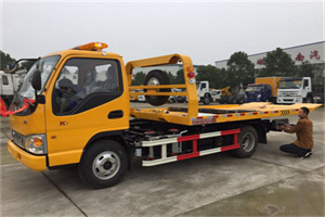 湖里哪里有拖车服务