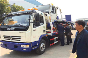 湖里汽车道路救援拖车价格